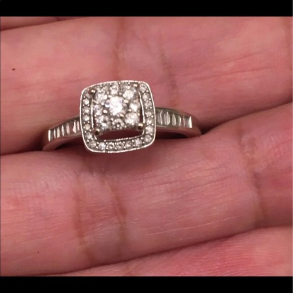 Lovemark 10k white Gold & Diamond Ring - Picture 6 of 8